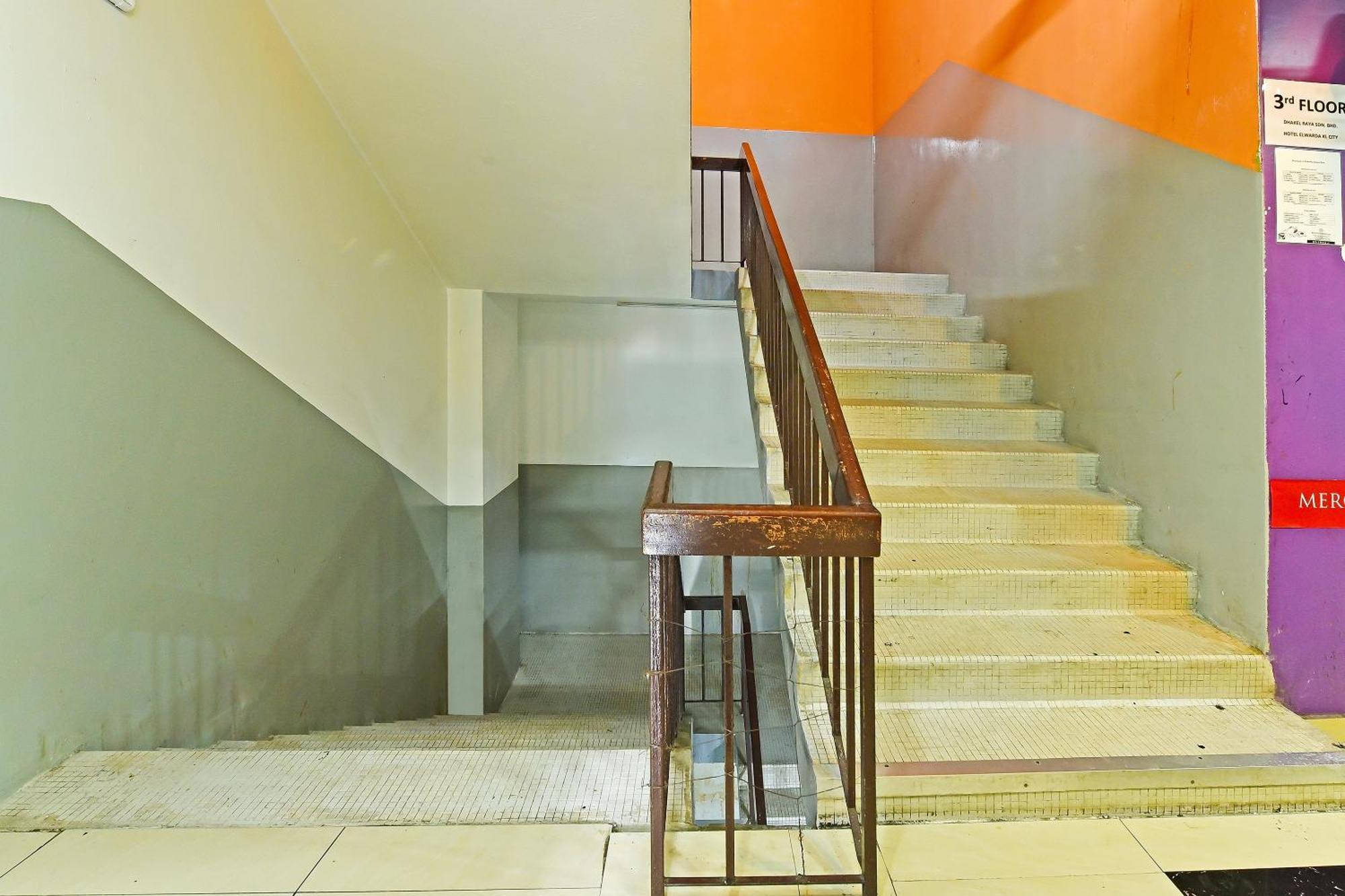 Oyo 90138 Hotel Elwarda Klcity Κουάλα Λουμπούρ Εξωτερικό φωτογραφία